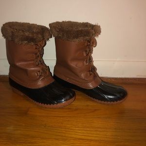 Women’s duck boots